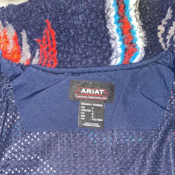 Women’s large Ariat jacket - Picture 3 of 3